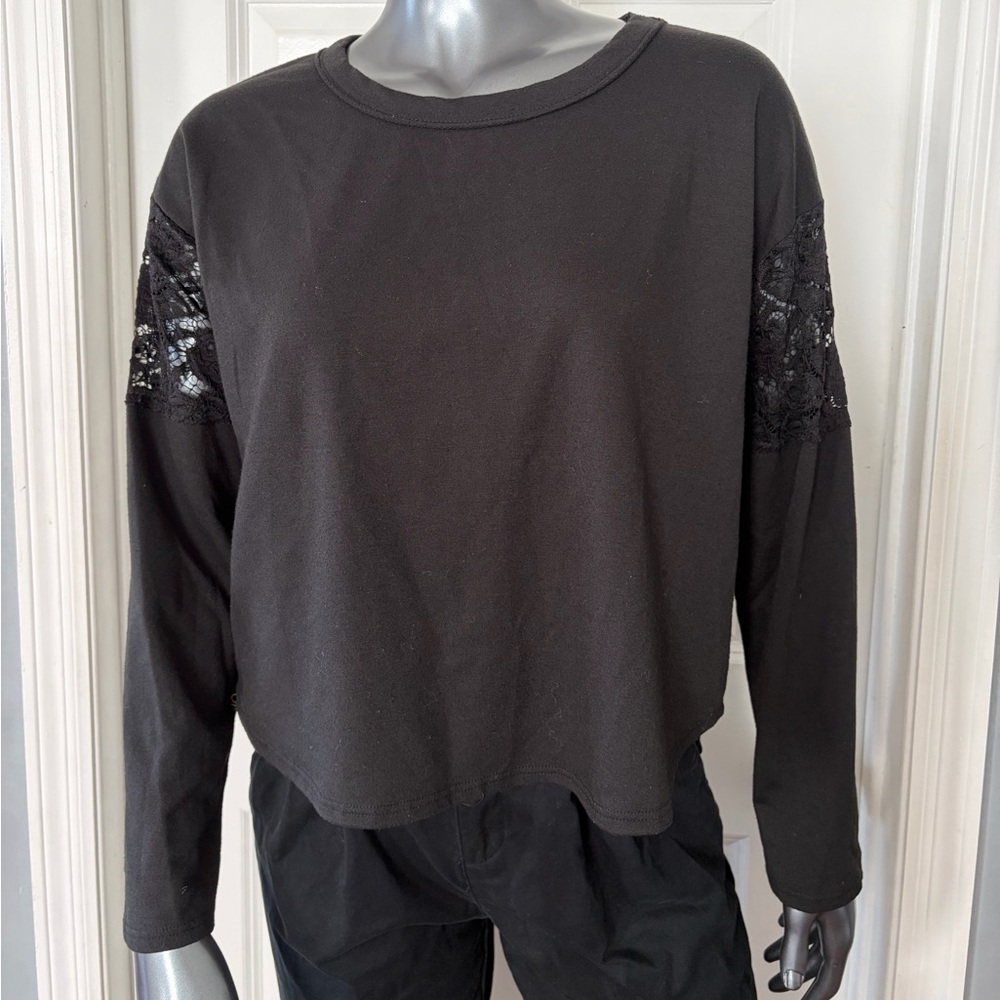 Black Lace-Trim Long Sleeve, Crew Neck Sweatshirt Top